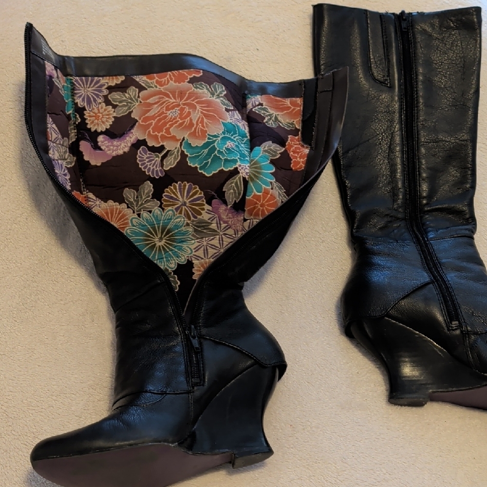 Kensie Black Mid-Calf Wedge Boots with Decorative Buttons - Picture 3 of 7